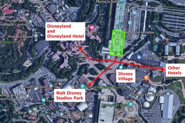 How far is Disneyland Paris from city center?