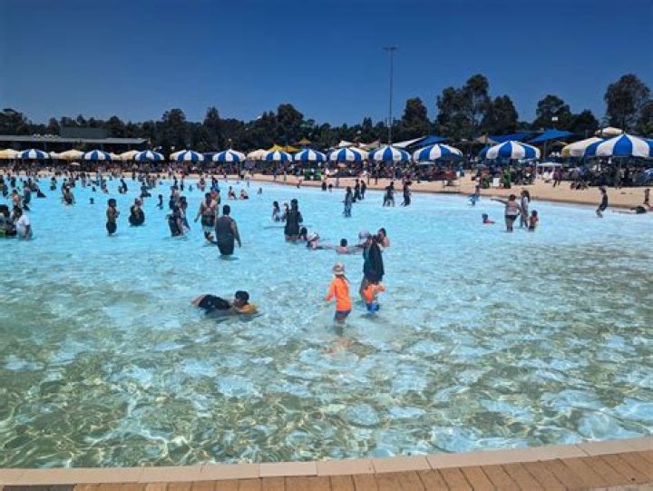 Is there a weight limit at Raging Waters?