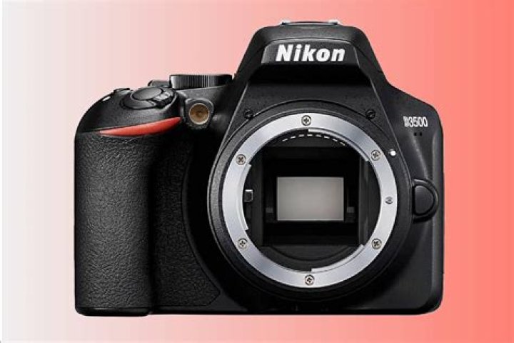 Which country sells cheapest DSLR?