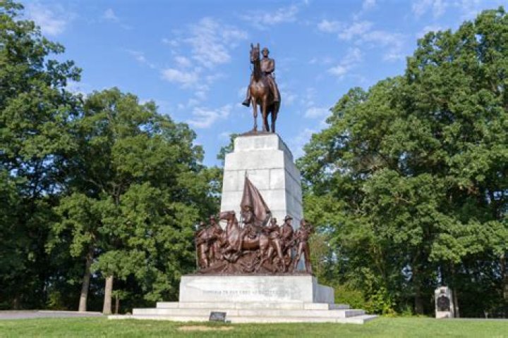 Which state has the most Confederate monuments?